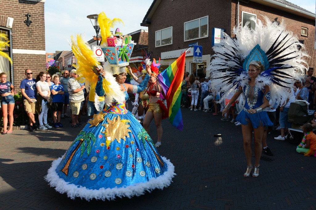 ../Images/Zomercarnaval Noordwijkerhout 2016 216.jpg